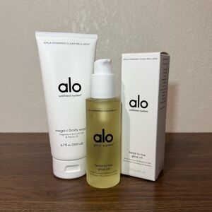 Alo Bodycare Body Wash & Oil Bundle